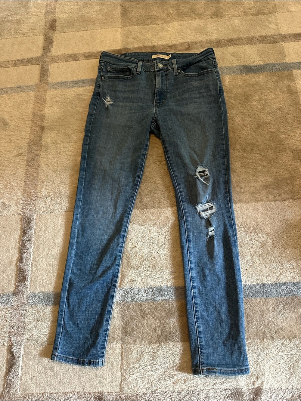 Levi 711 Women’s Skinny Jeans